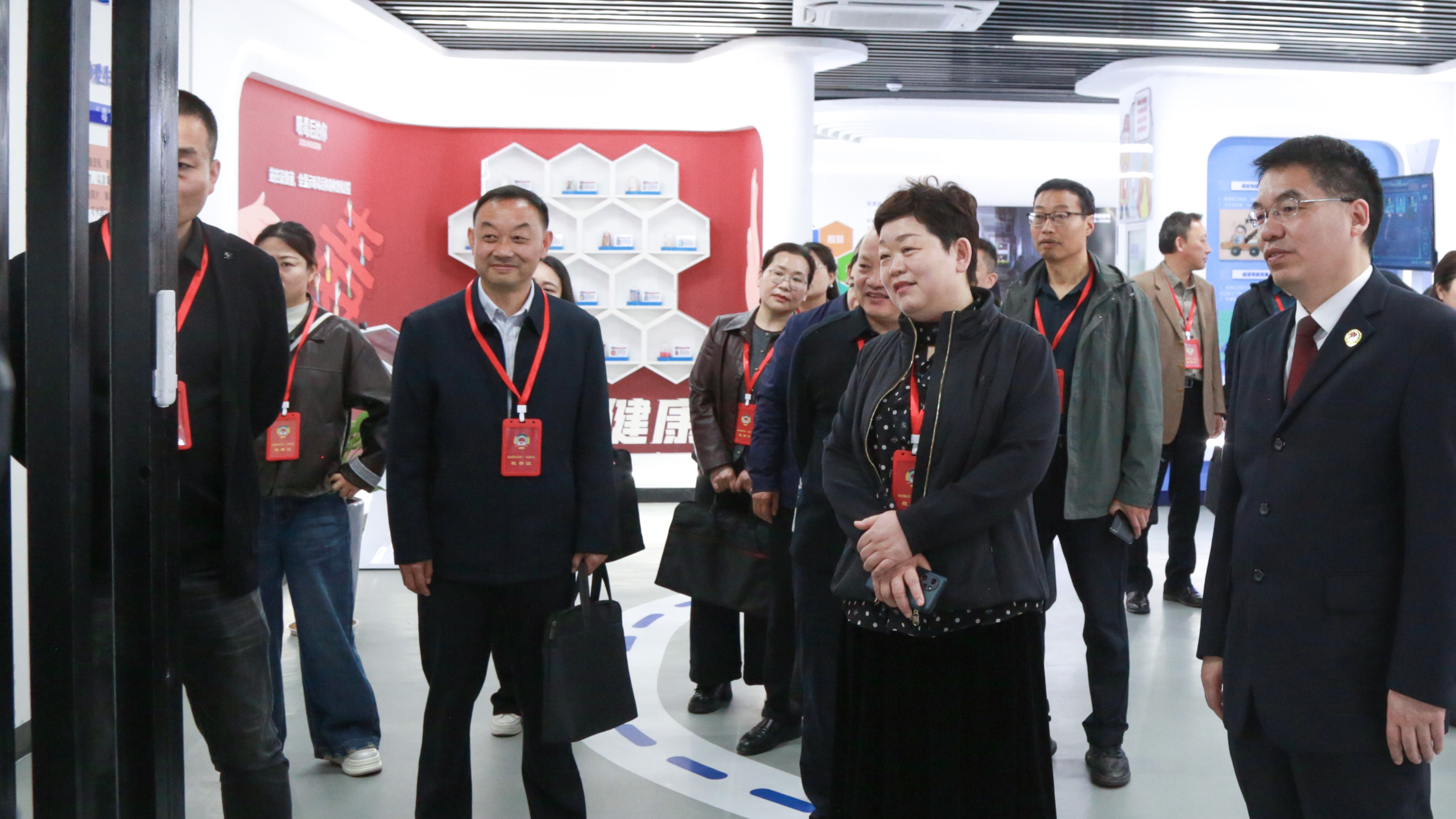 政协委员走进郧西检察：凝聚法治合力 共护未成年人健康成长